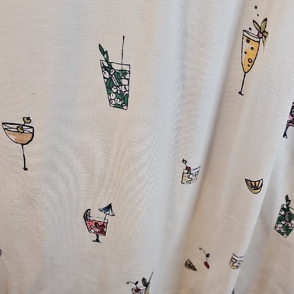 Philosophy White Tank Top with Fun Cocktail Design - Picture 6 of 9